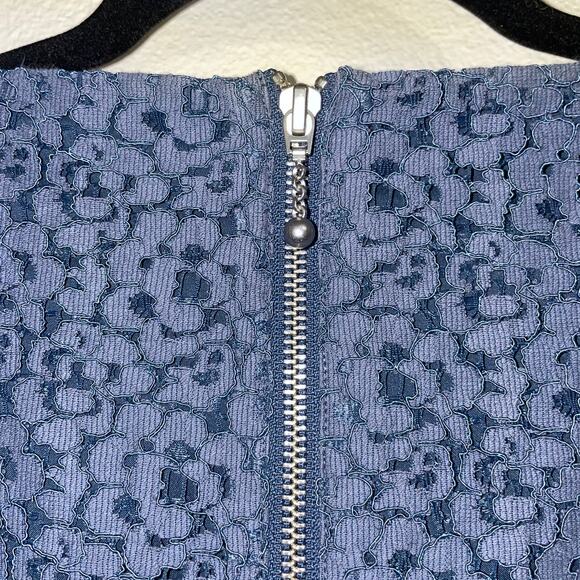HILTON HOLLIS Blue Lace Top Size L - Picture 4 of 7